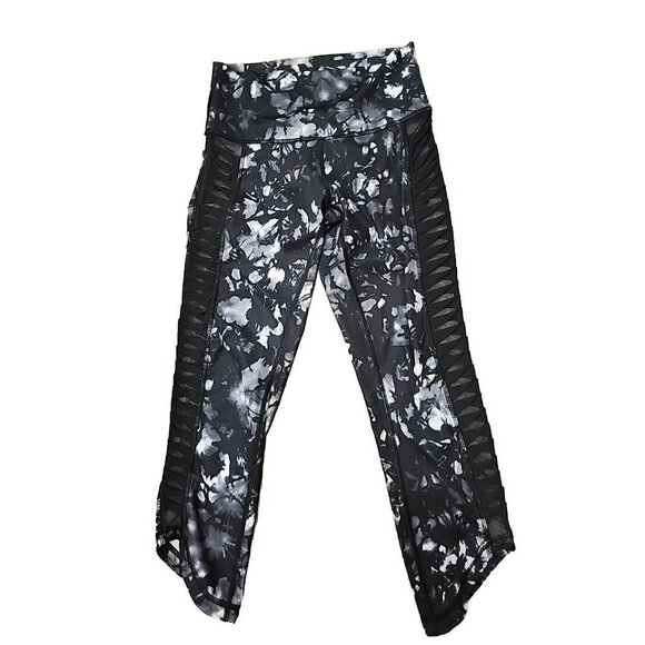 Lululemon Leggings Womens 4 Black White Capri Mesh Side Ruched Gym Yoga - Picture 1 of 7